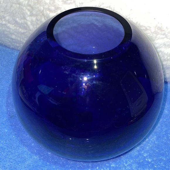 NWOT CRATE & BARREL Oasis vase Purple. - Picture 3 of 4